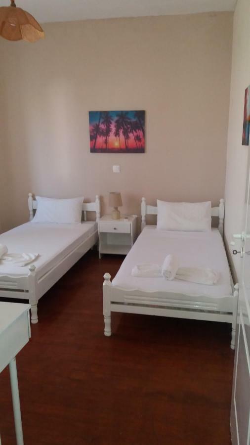 Pitsinis Studios & Apartments II Roda  Ngoại thất bức ảnh